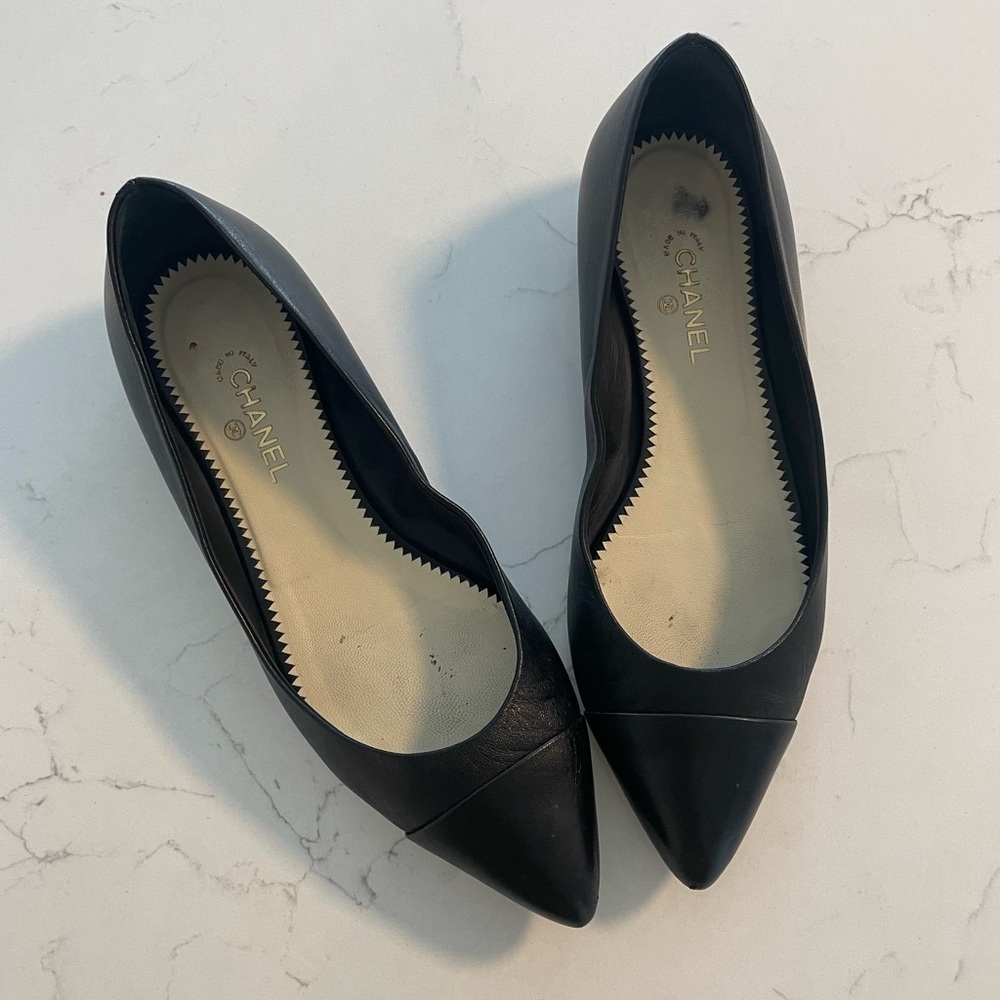 Chanel leather flats